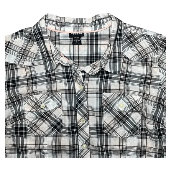 Torrid Plaid Button Down Shirt - Picture 3 of 6